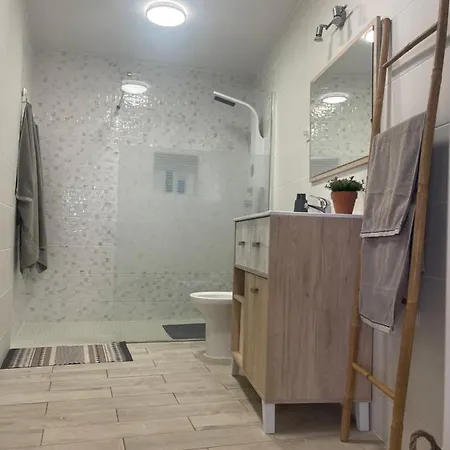 A Tan Solo 2 Minutos De La Playa Apartamento *